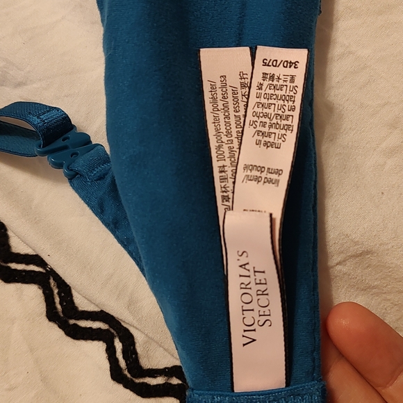 💎EUC Victoria's Secret Body by Victoria Lined Demi Convertible T-Shirt Soft, 34 - Picture 9 of 14